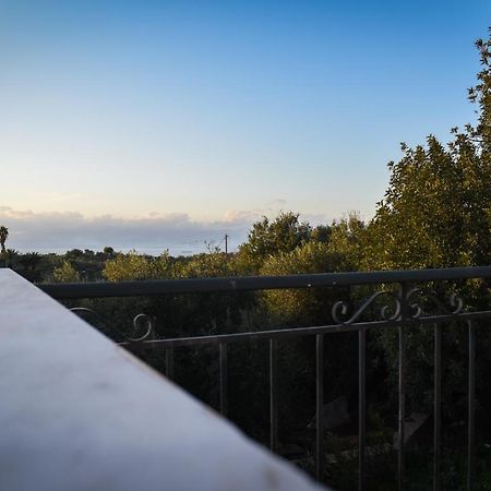 Amber Seaview Villa By The Olive Groves Καλαμάτα Εξωτερικό φωτογραφία
