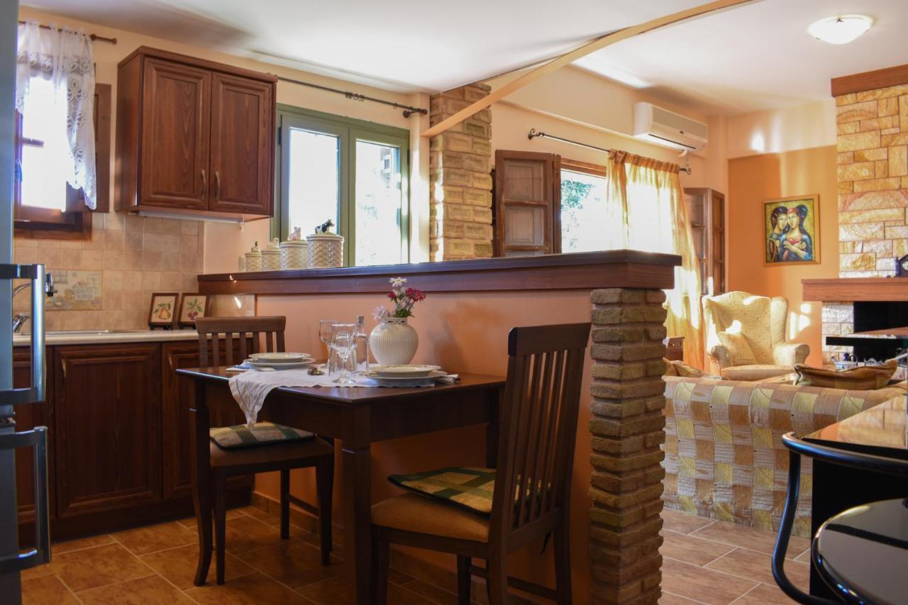 Amber Seaview Villa By The Olive Groves Καλαμάτα Εξωτερικό φωτογραφία