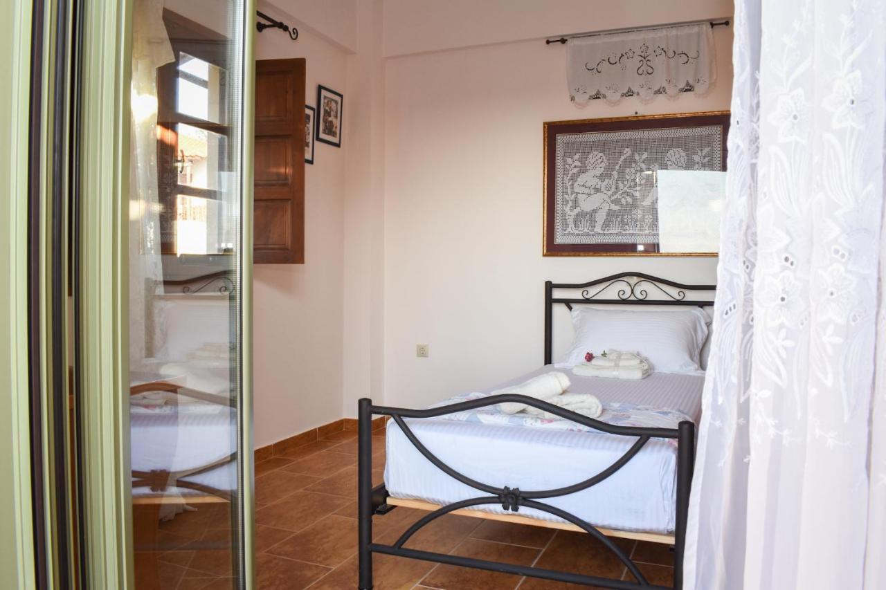 Amber Seaview Villa By The Olive Groves Καλαμάτα Εξωτερικό φωτογραφία
