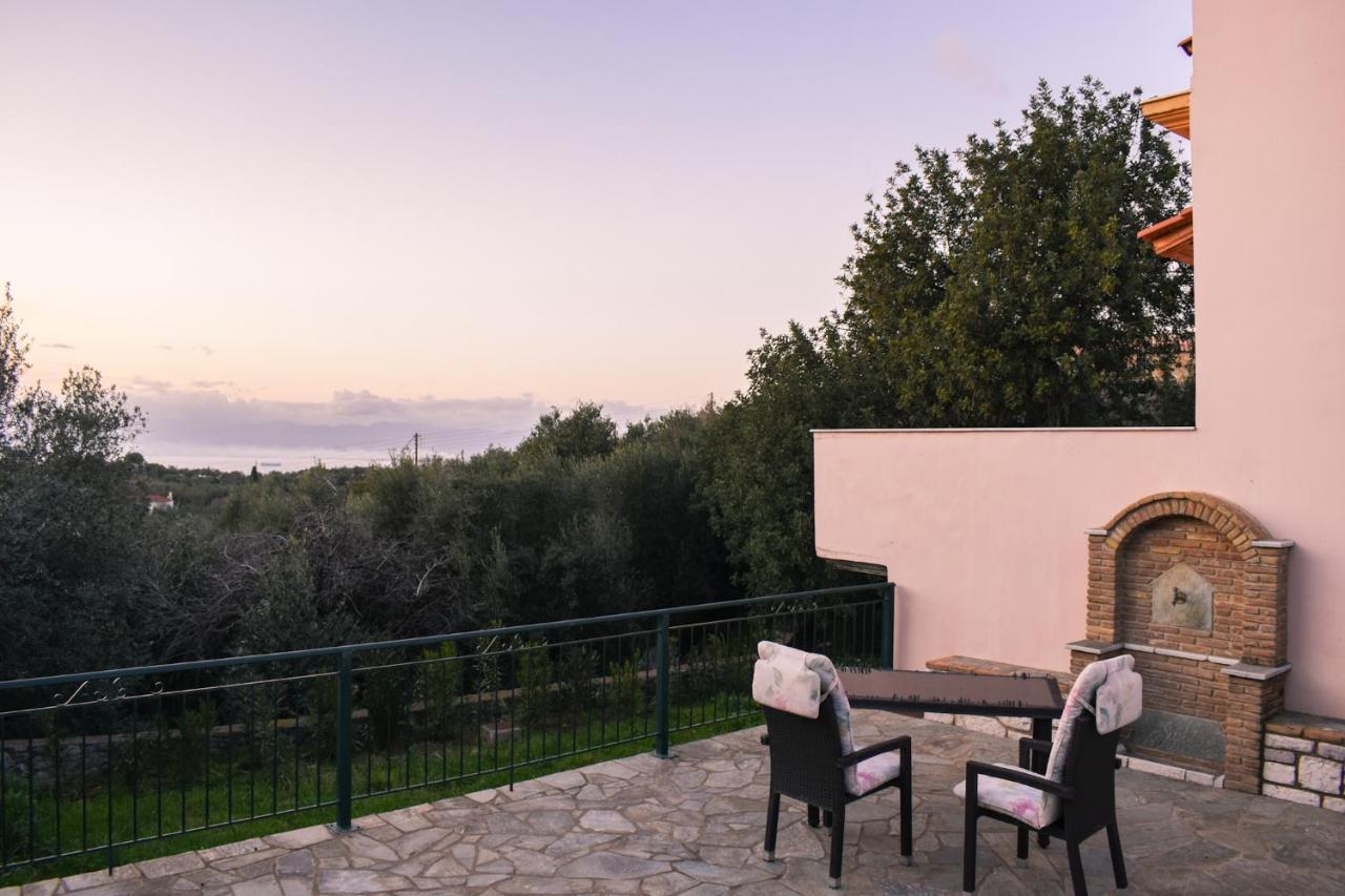 Amber Seaview Villa By The Olive Groves Καλαμάτα Εξωτερικό φωτογραφία